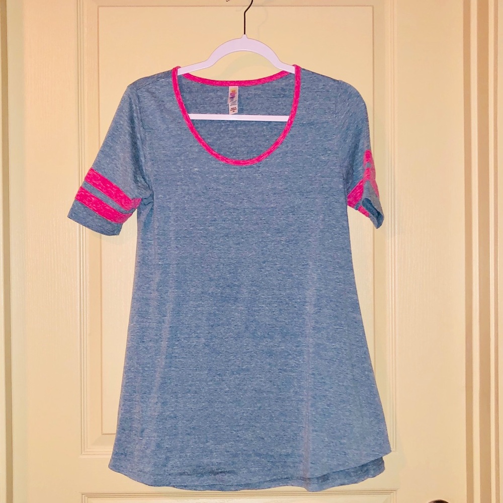 LulaRoe Perfect Tee!